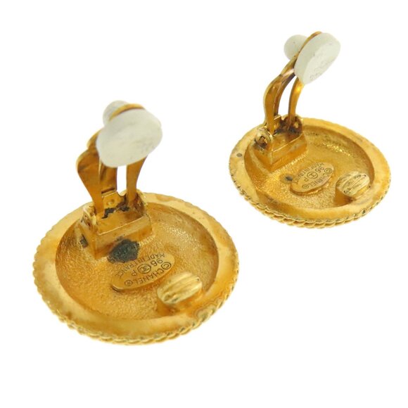 CHANEL Authentic Gold Earrings - Picture 3 of 8